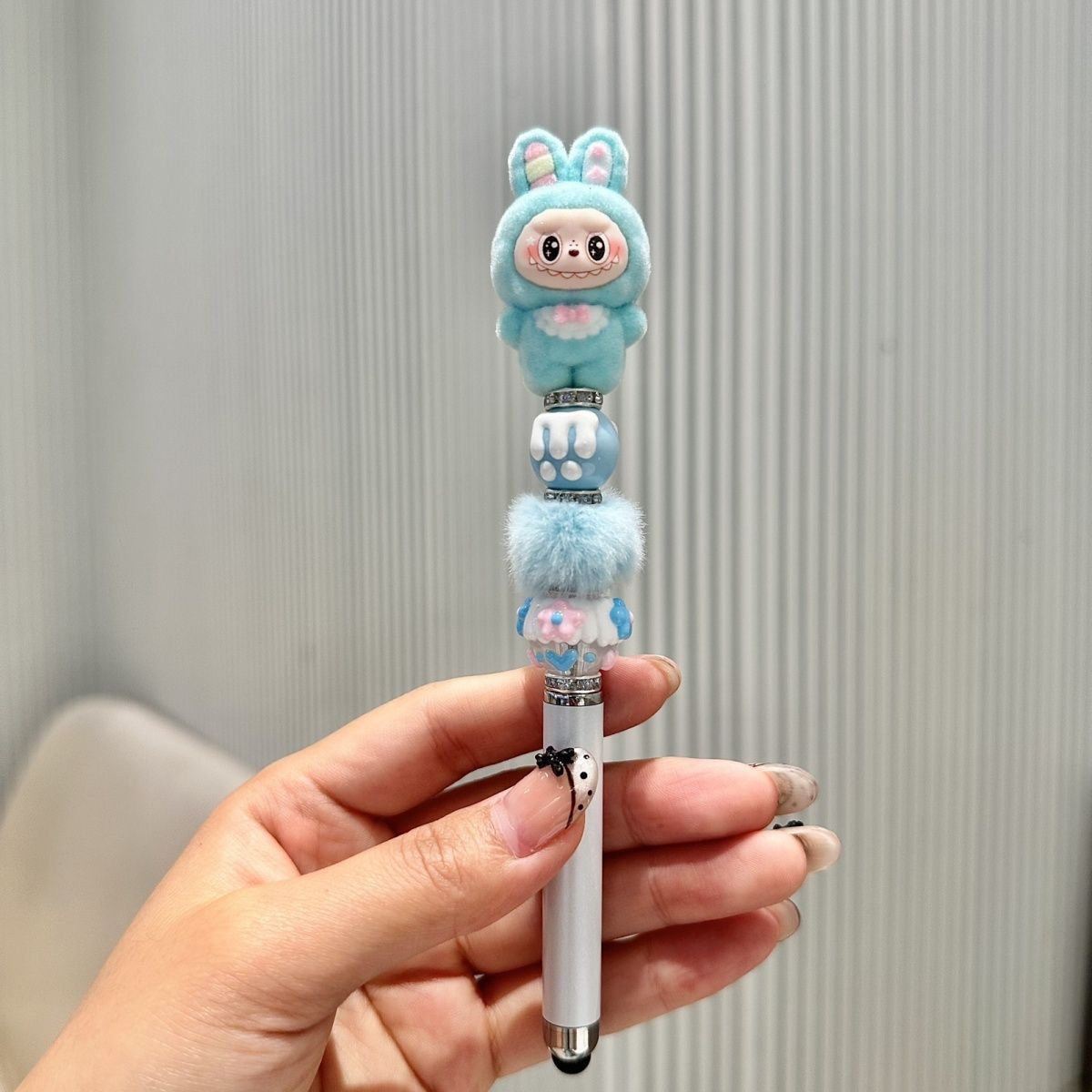 Creative DIY Cute Beaded Pen for Mobile Phones and Tablets, Touchscreen Gel Pen, Adorable Handmade Doll, Student Gift