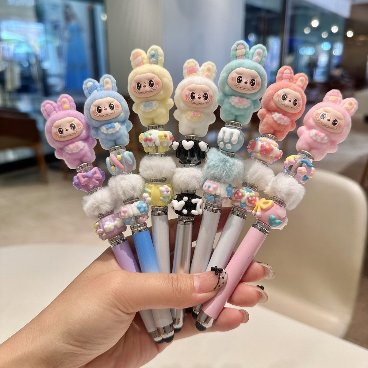 Creative DIY Cute Beaded Pen for Mobile Phones and Tablets, Touchscreen Gel Pen, Adorable Handmade Doll, Student Gift