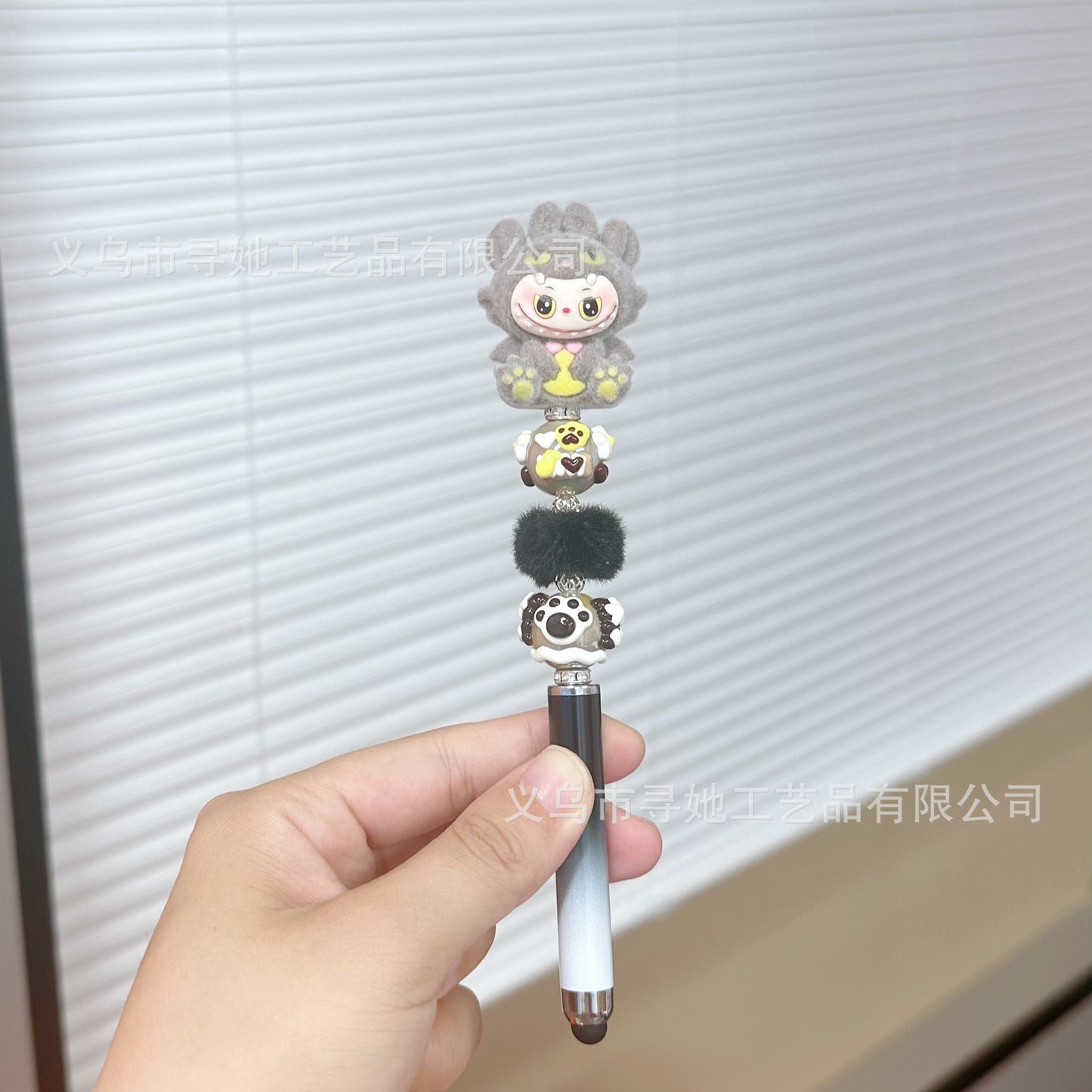 Creative DIY Cute Beaded Pen for Mobile Phones and Tablets, Touchscreen Gel Pen, Adorable Handmade Doll, Student Gift