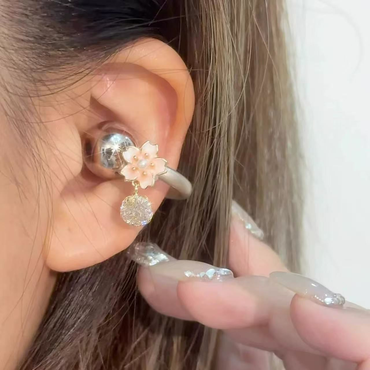 Suitable for Freeclip Earphone Diamond Buckle Full Diamond Snowflake Star Bowknot Ear Clip Buckle Niche High-end Accessories